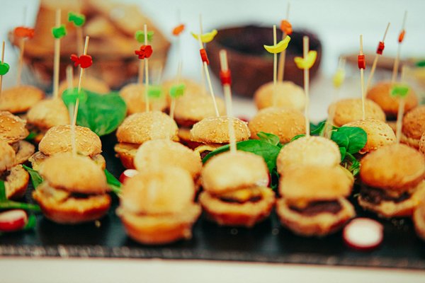 Dessins et textures : comment ajouter une touche cosy à votre restaurant